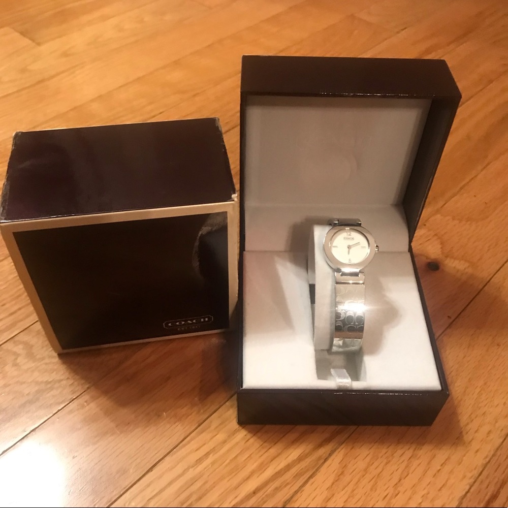 Coach Stainless Steel Signature CC Ladies watch